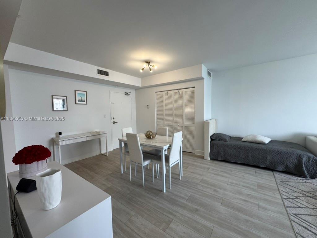 TREASURES ON THE BAY II C - Residential Lease