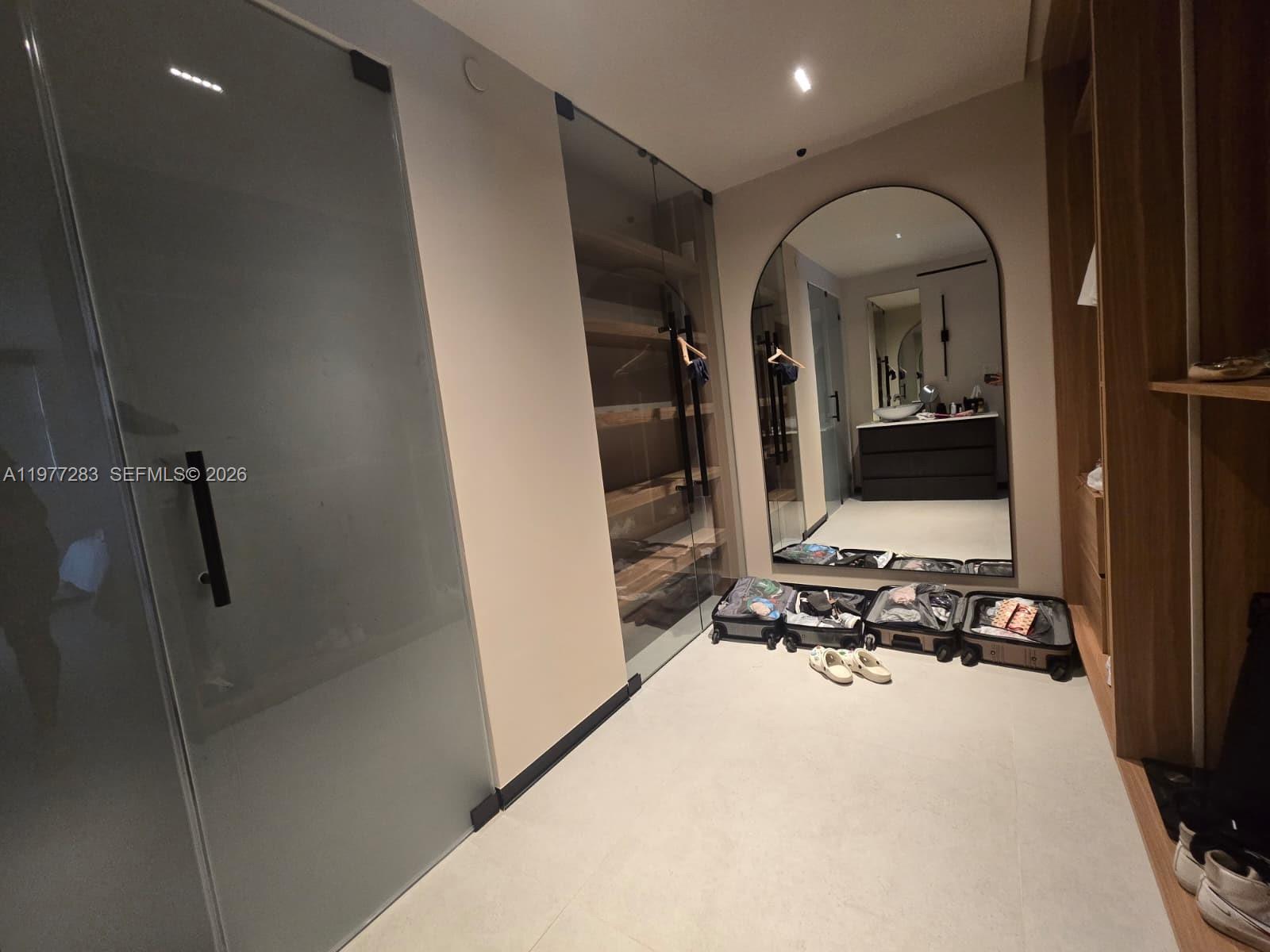 INDIAN CREEK CL MARINA CO - Residential Lease