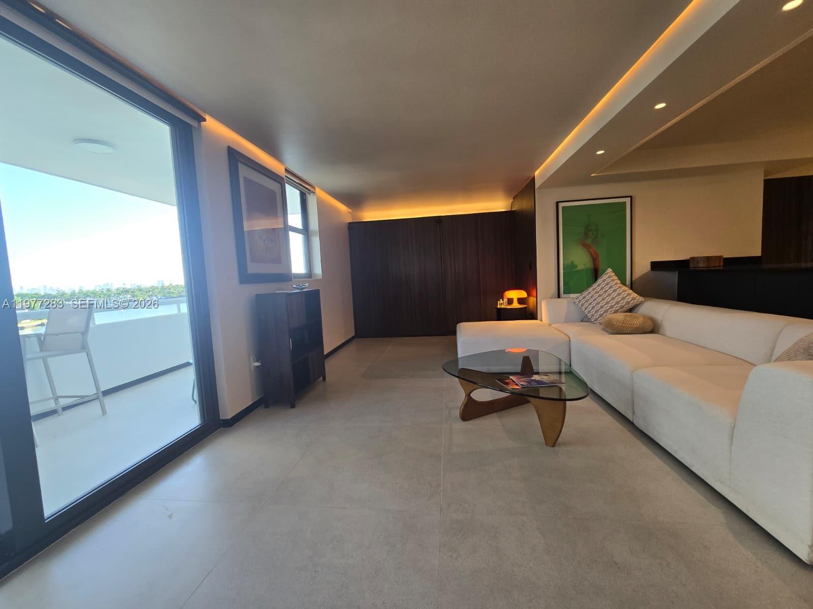 INDIAN CREEK CL MARINA CO - Residential Lease