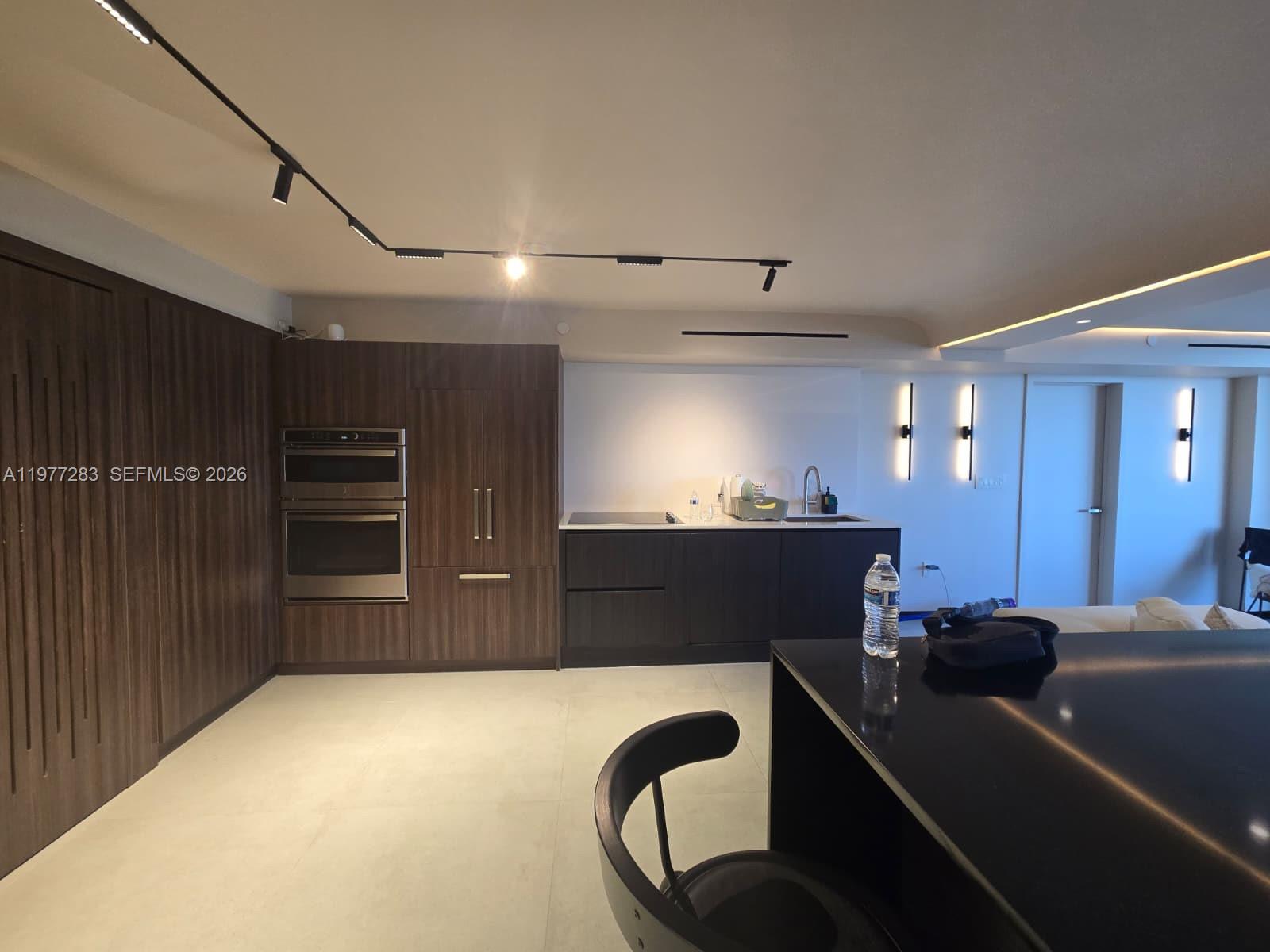 INDIAN CREEK CL MARINA CO - Residential Lease