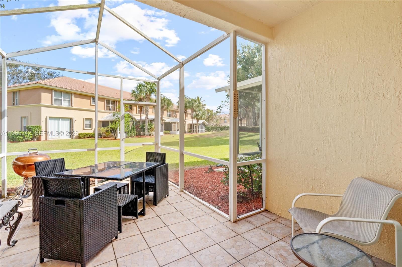 SEMINOLE ESTATES & TOWNHO - Residential