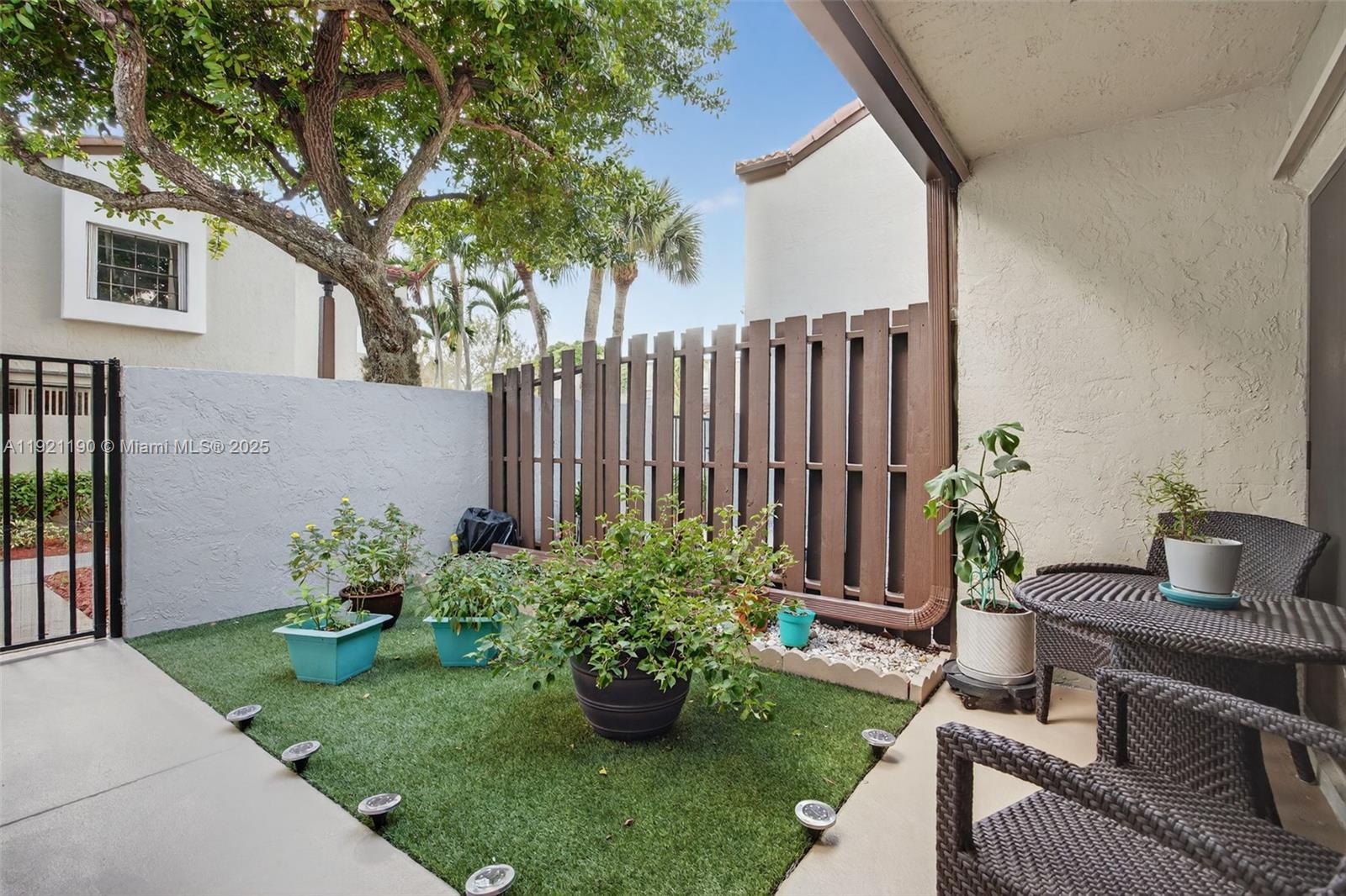 PALM POINT SEC 2 - Residential