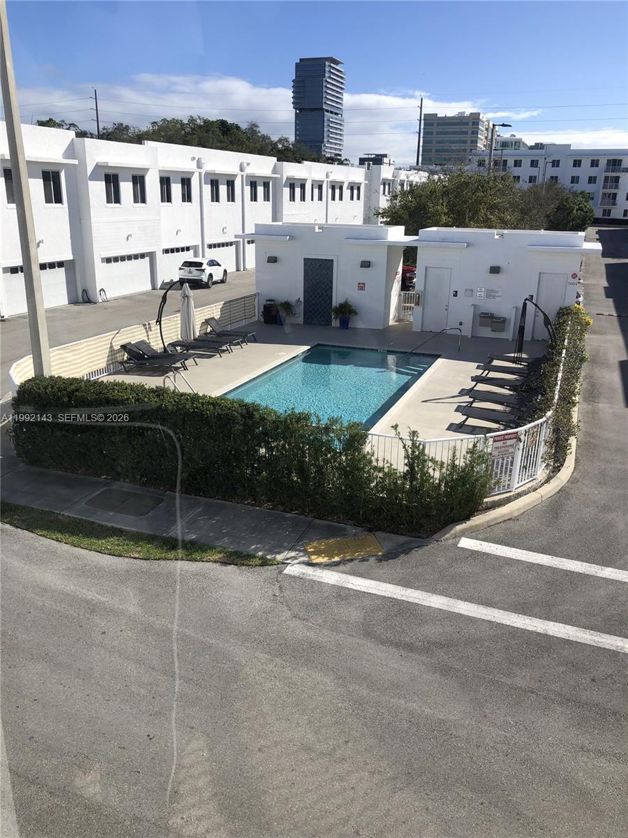 WEITZER AVENTURA PLACE CO - Residential Lease