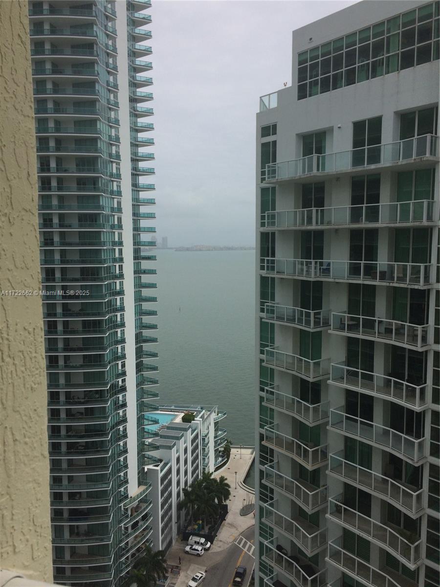 THE SAIL CONDO - Residential