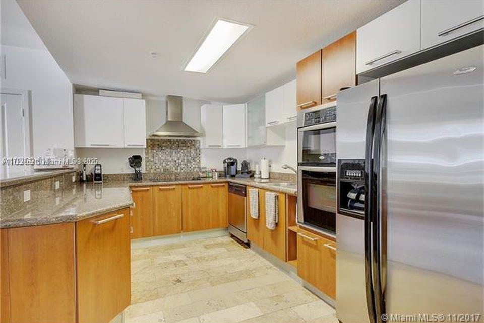 THE SAIL CONDO - Residential