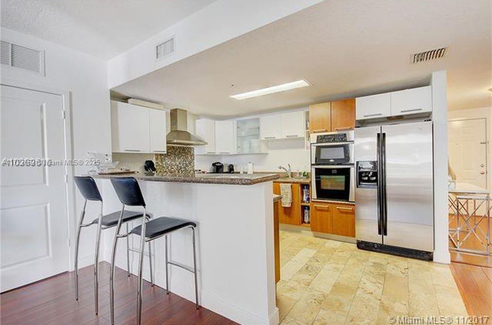 THE SAIL CONDO - Residential