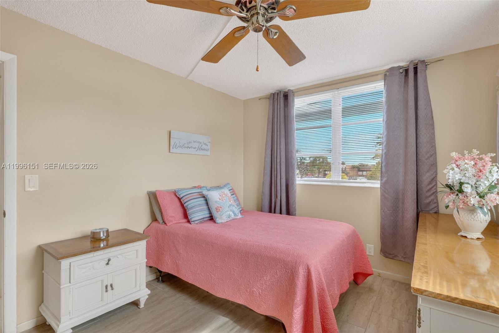 LAUDERDALE OAKS CONDO XII - Residential