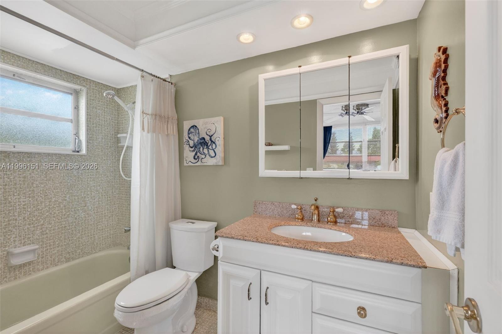 LAUDERDALE OAKS CONDO XII - Residential