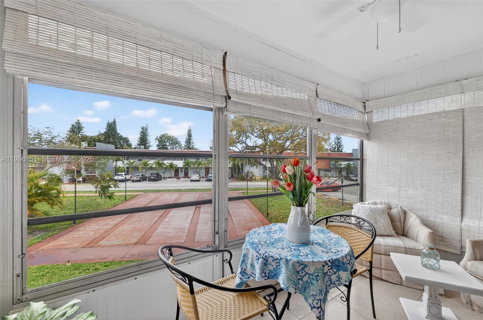 LAUDERDALE OAKS CONDO XII - Residential