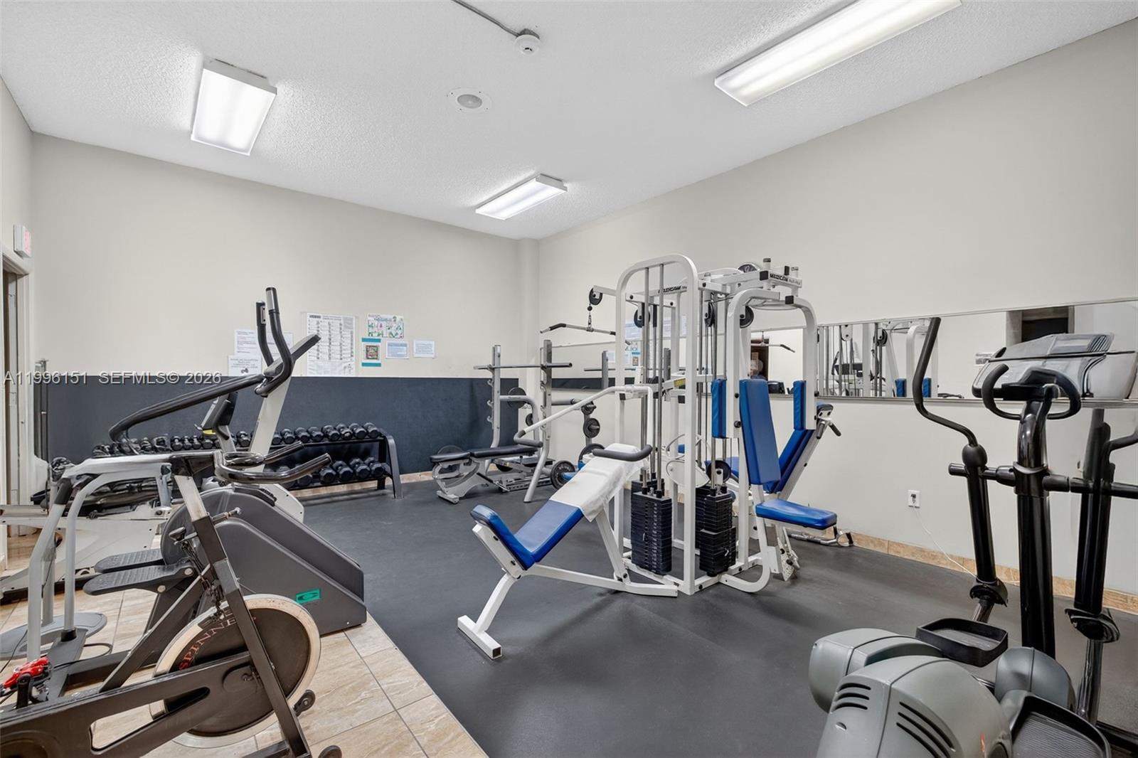 LAUDERDALE OAKS CONDO XII - Residential