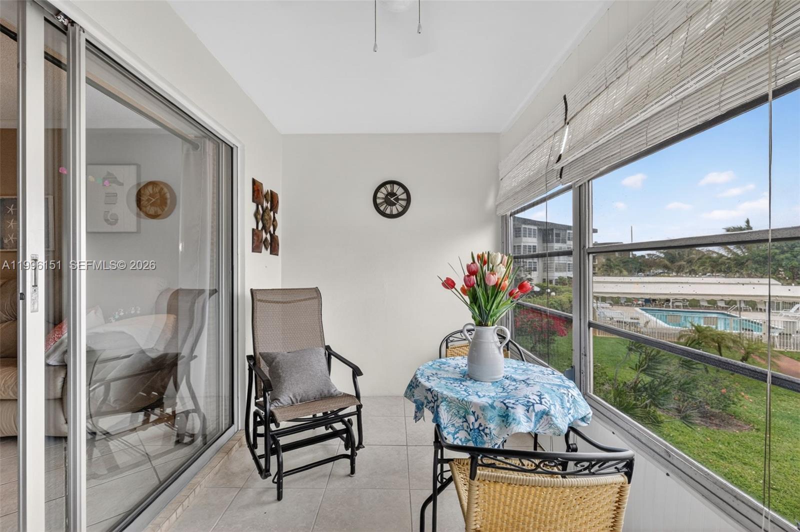 LAUDERDALE OAKS CONDO XII - Residential