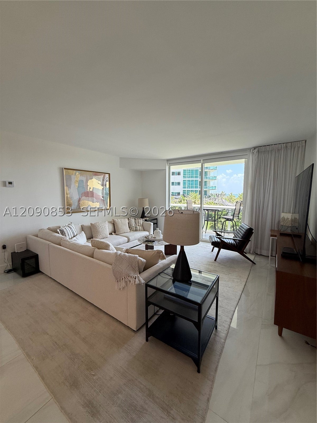 10275 Collins Ave 434