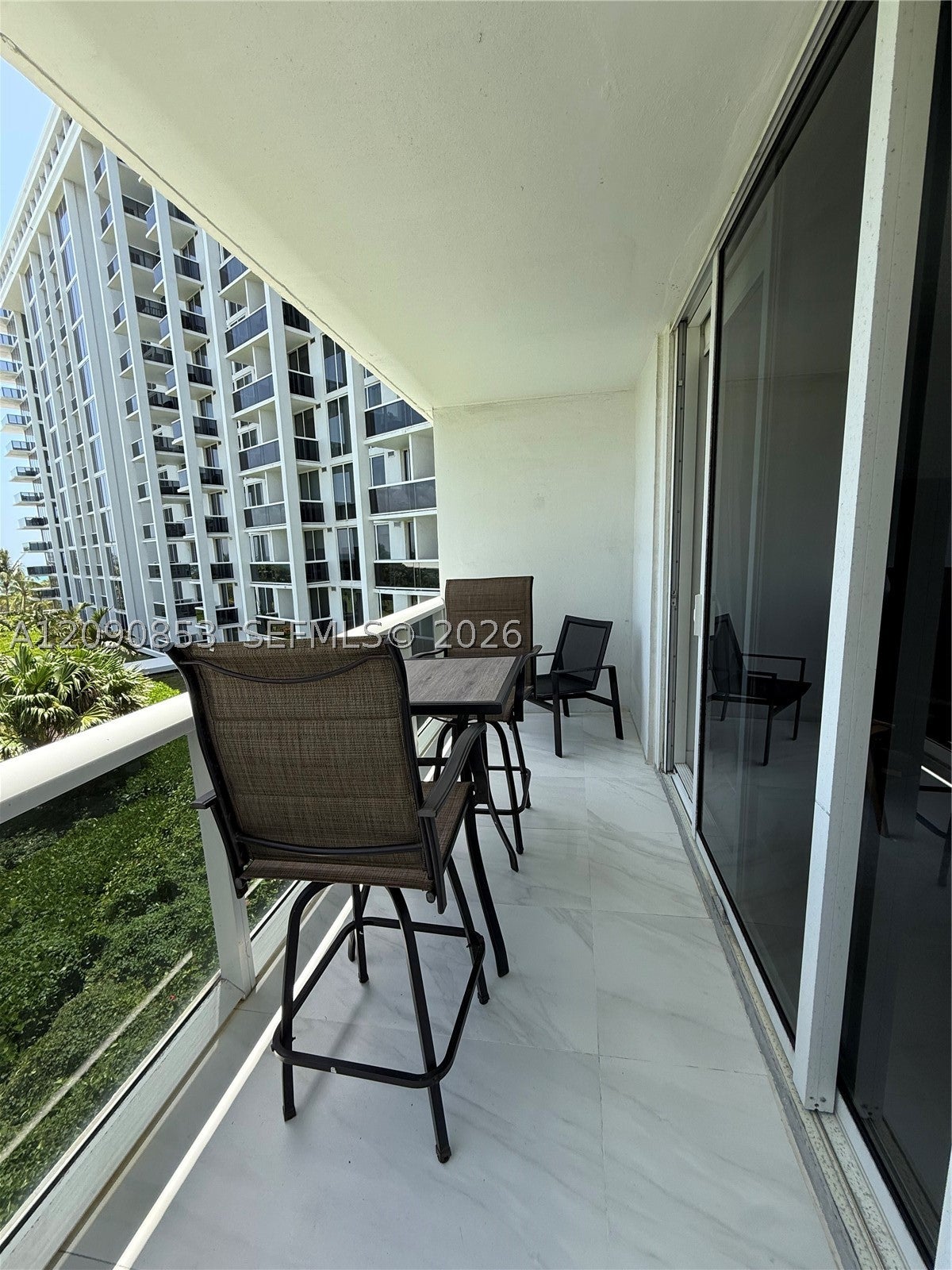 10275 Collins Ave 434