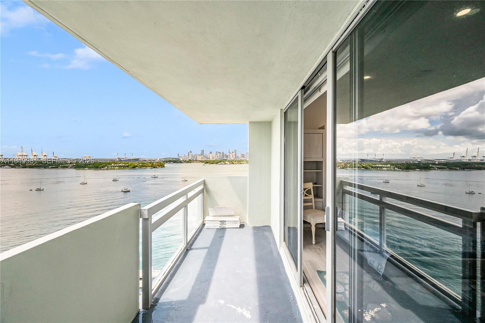 FLAMINGO SOUTH BEACH I CO - Residential Lease