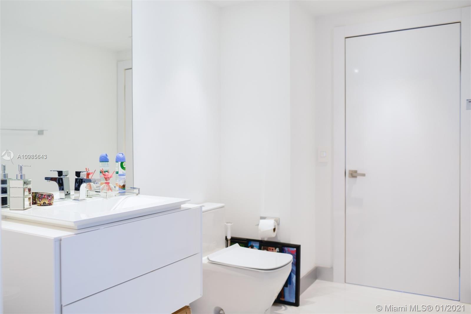 GREEN DIAMOND CONDO - Residential