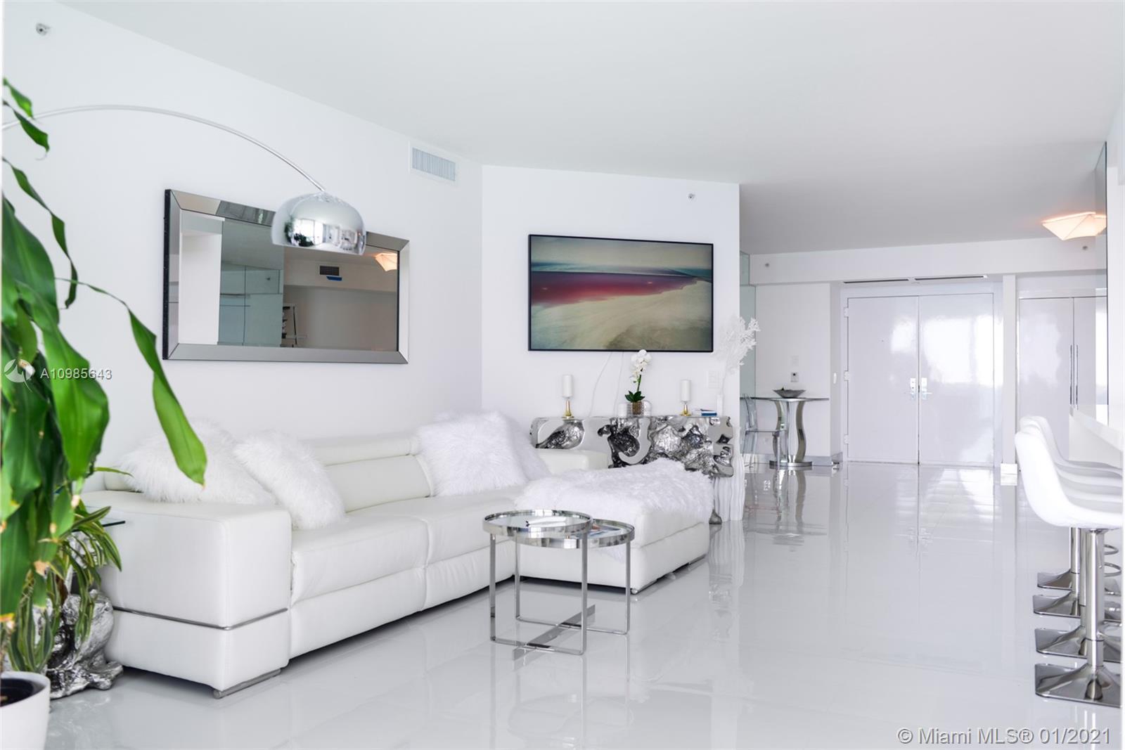 GREEN DIAMOND CONDO - Residential