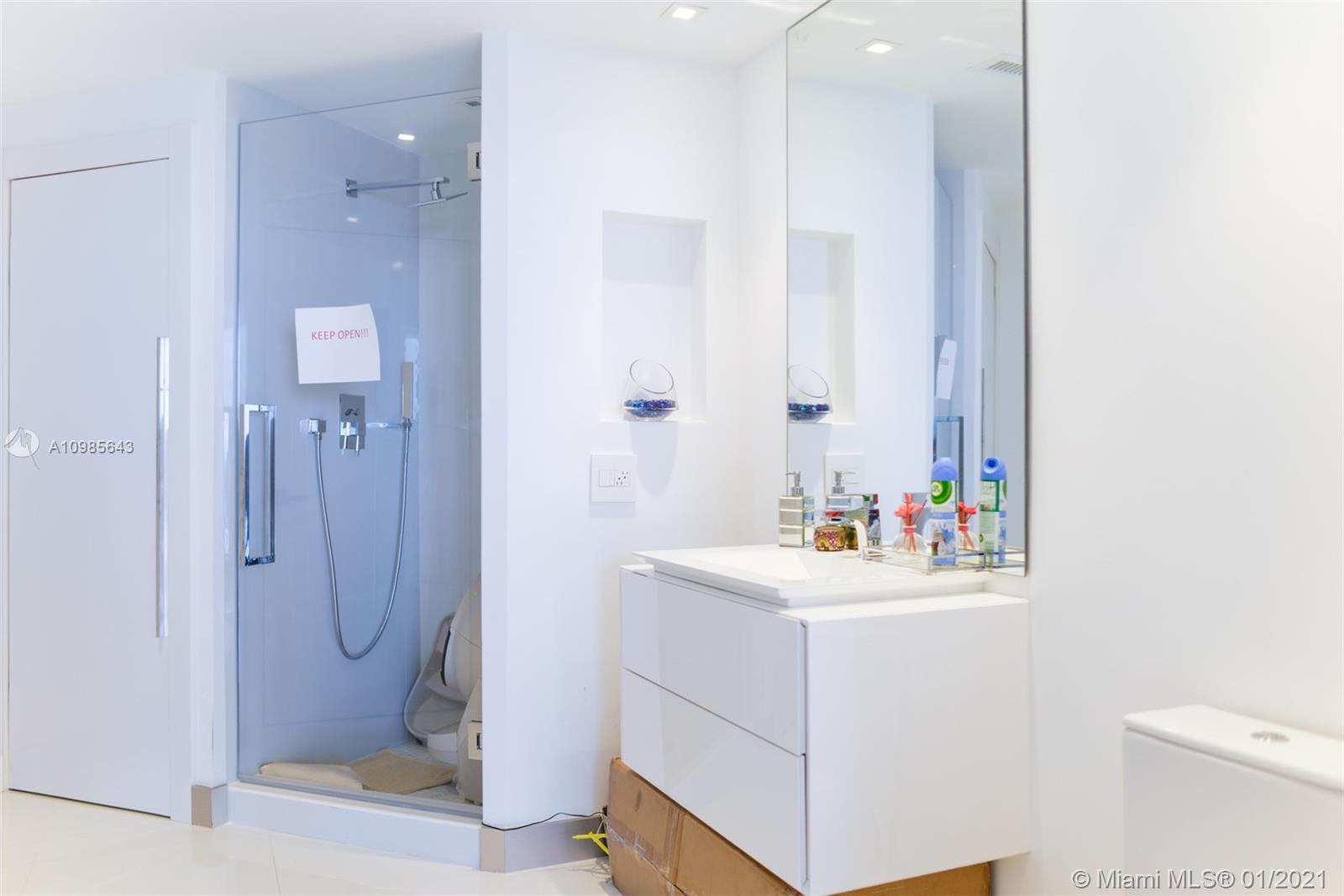 GREEN DIAMOND CONDO - Residential