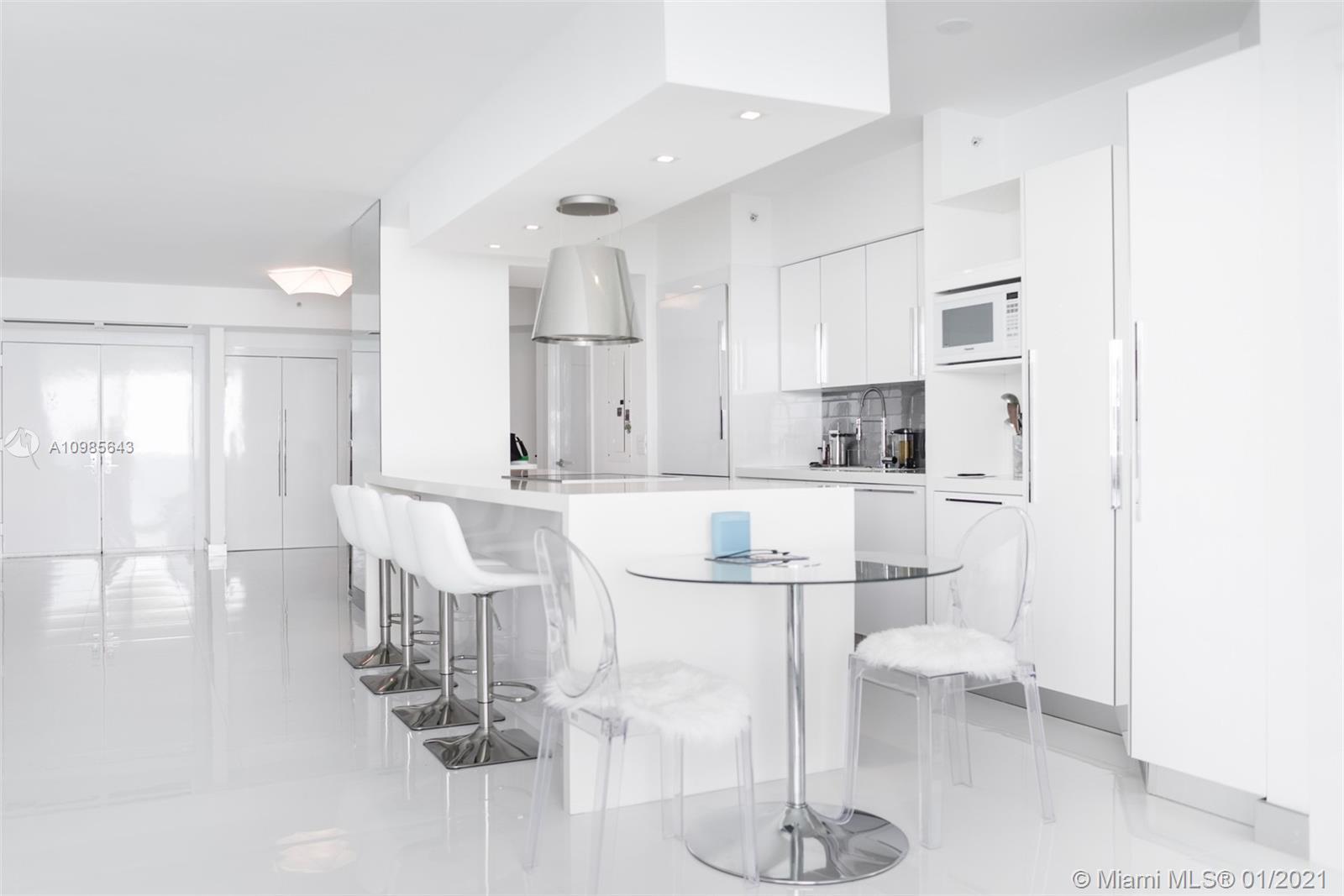 GREEN DIAMOND CONDO - Residential
