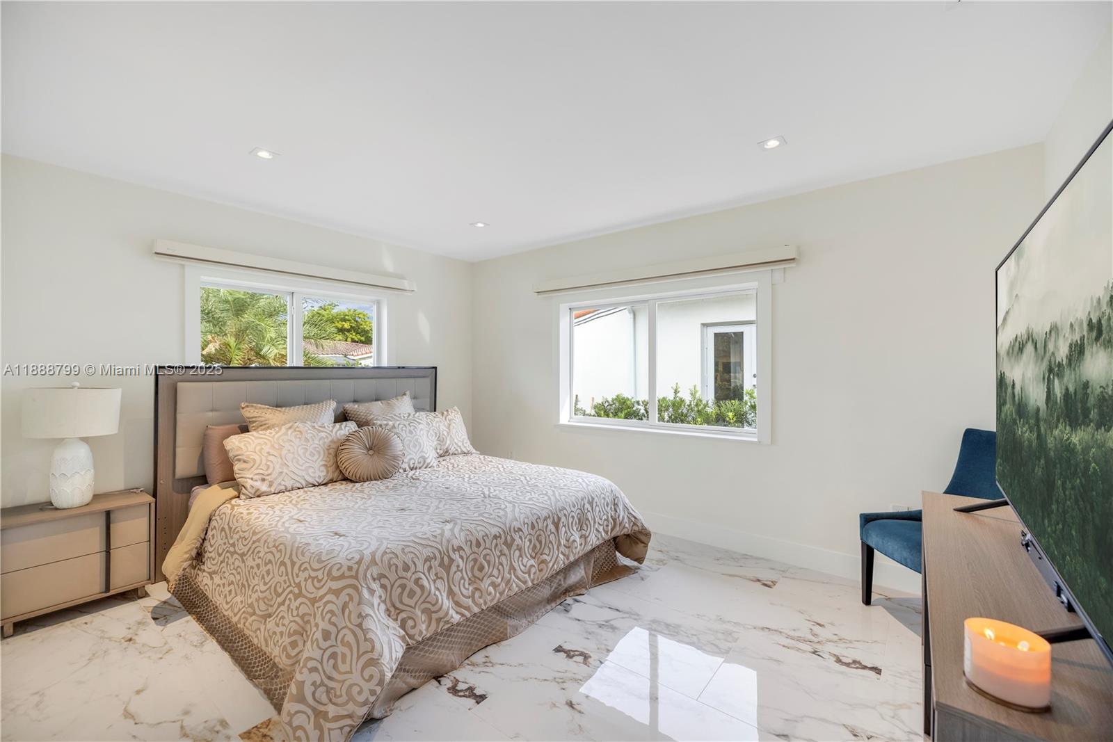 CRYSTAL VIEW - Residential Lease