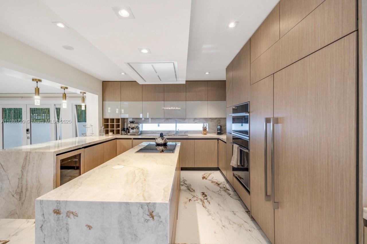 CRYSTAL VIEW - Residential Lease