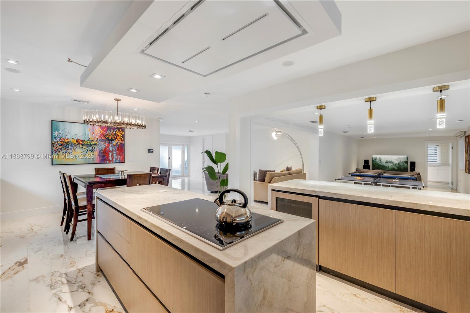 CRYSTAL VIEW - Residential Lease