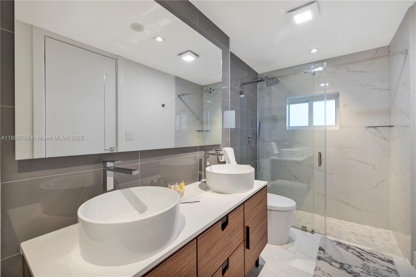 CRYSTAL VIEW - Residential Lease