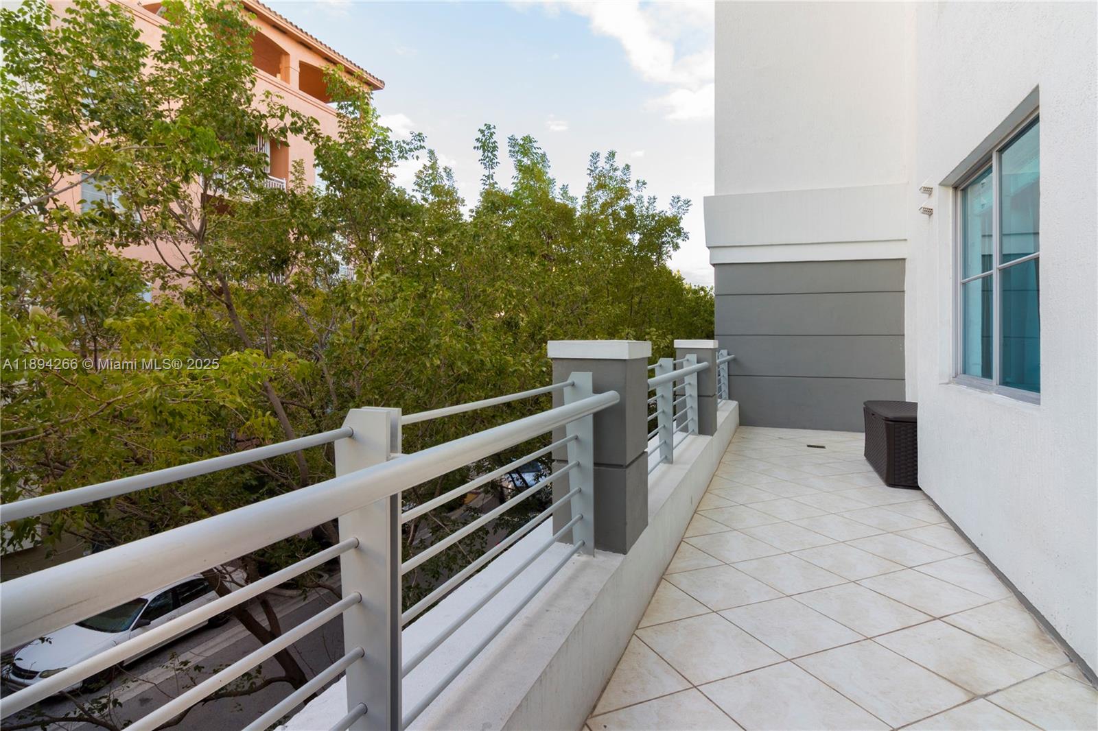 THE COSMOPOLITAN RESIDENC - Residential Lease