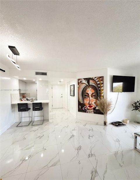 10795 SW 108th Ave 307 Miami FL 33176