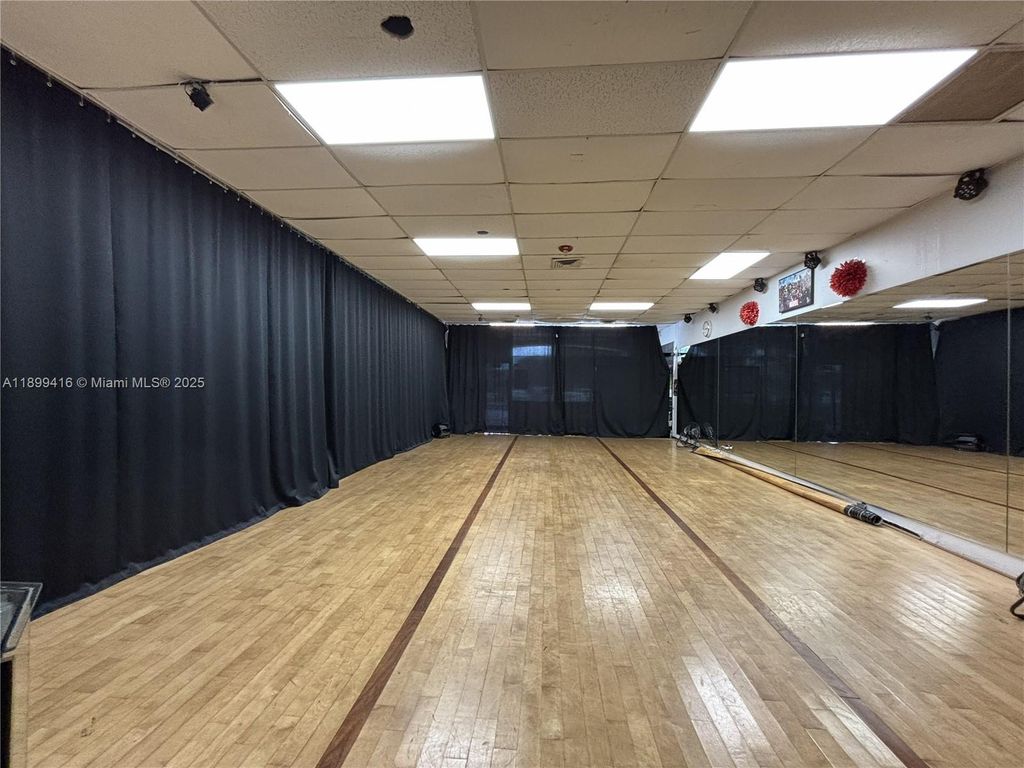 Photo of Pembroke Pines, FL 33025 (MLS # A11899416)