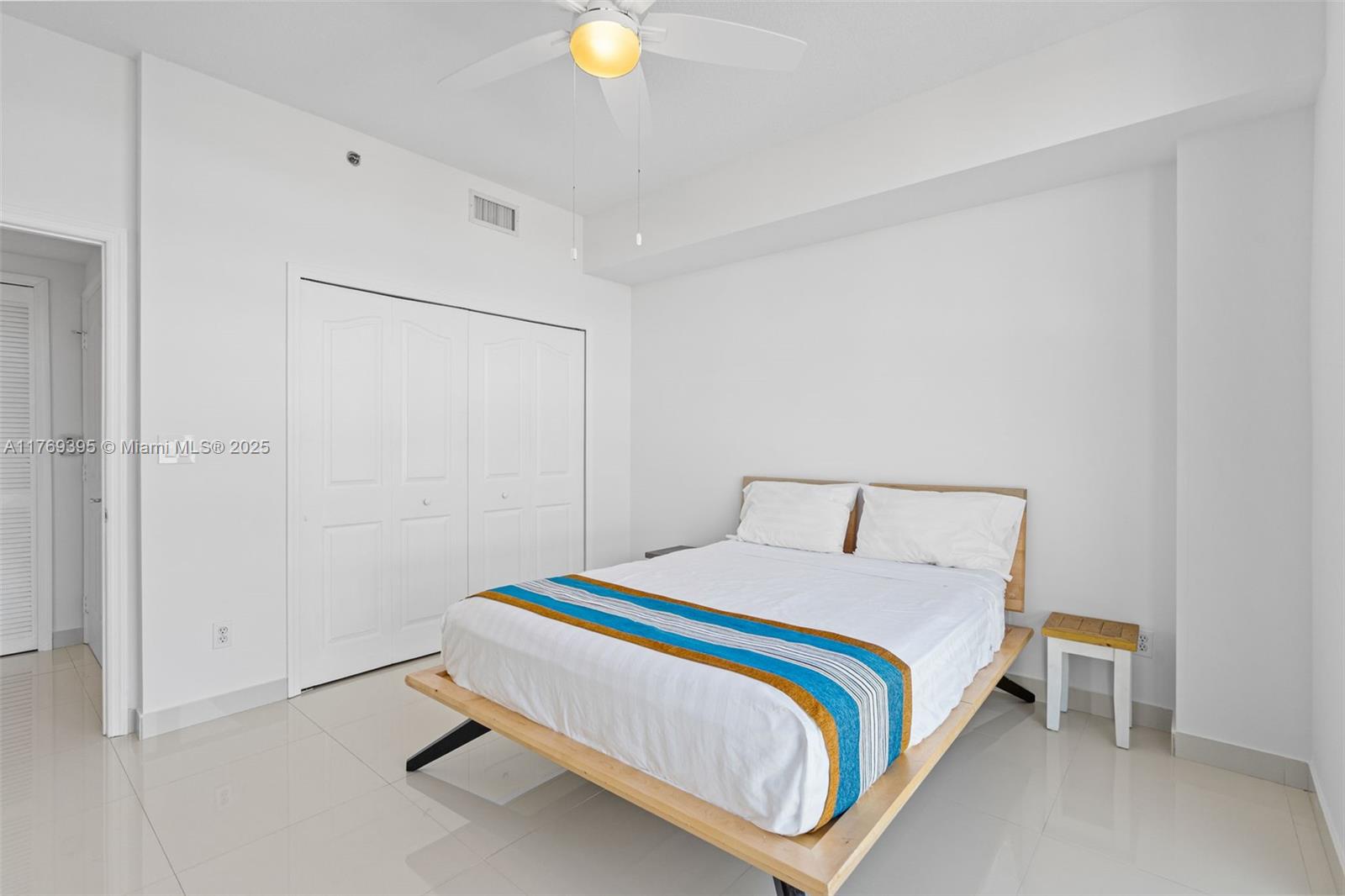 DA VINCI ON DOUGLAS CONDO - Residential