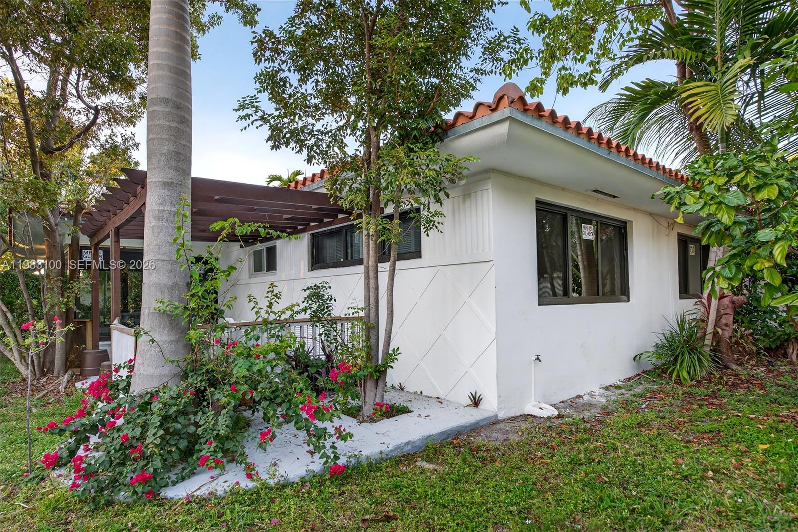 NORMANDY GOLF COURSE - Residential Lease