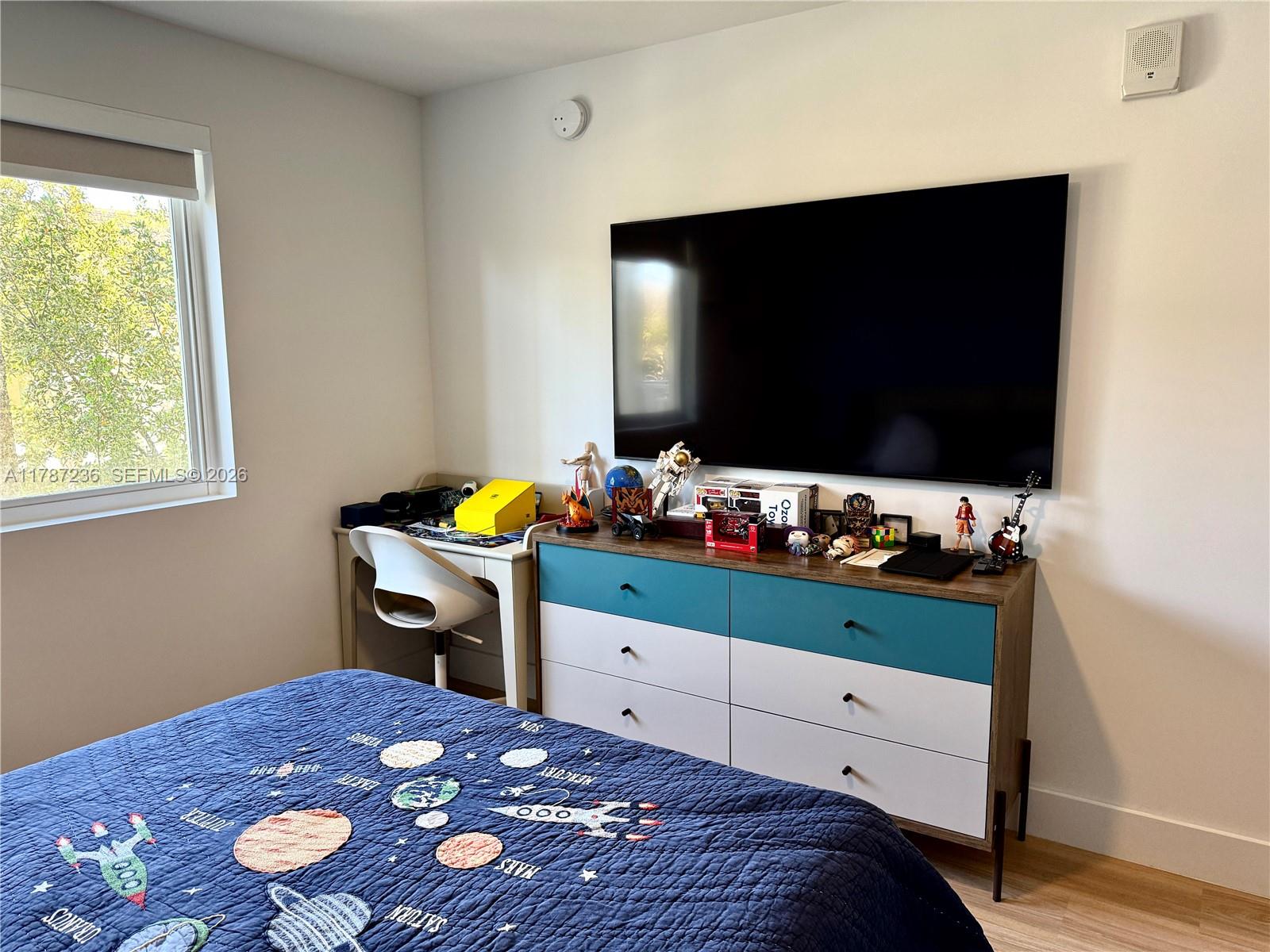 ISLANDS AT DORAL 1ST ADDI - Residential