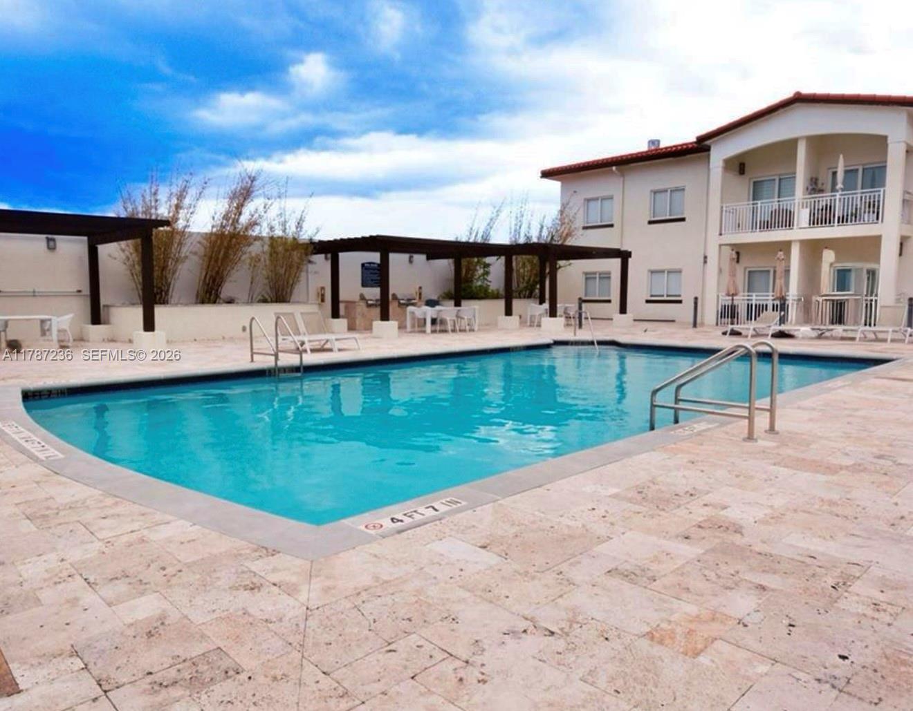 ISLANDS AT DORAL 1ST ADDI - Residential