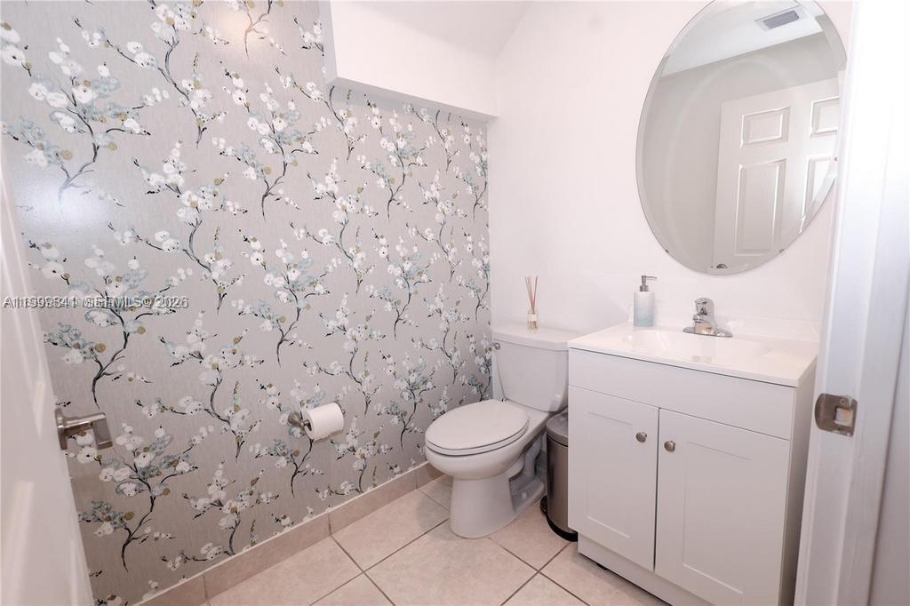 STELLAR PEMBROKE PINES - Residential