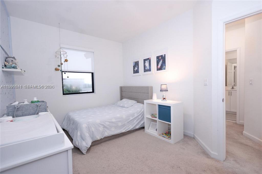 STELLAR PEMBROKE PINES - Residential