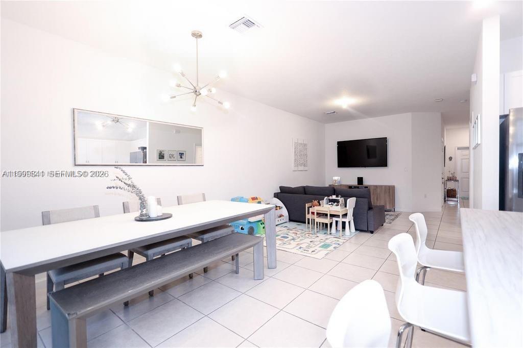 STELLAR PEMBROKE PINES - Residential