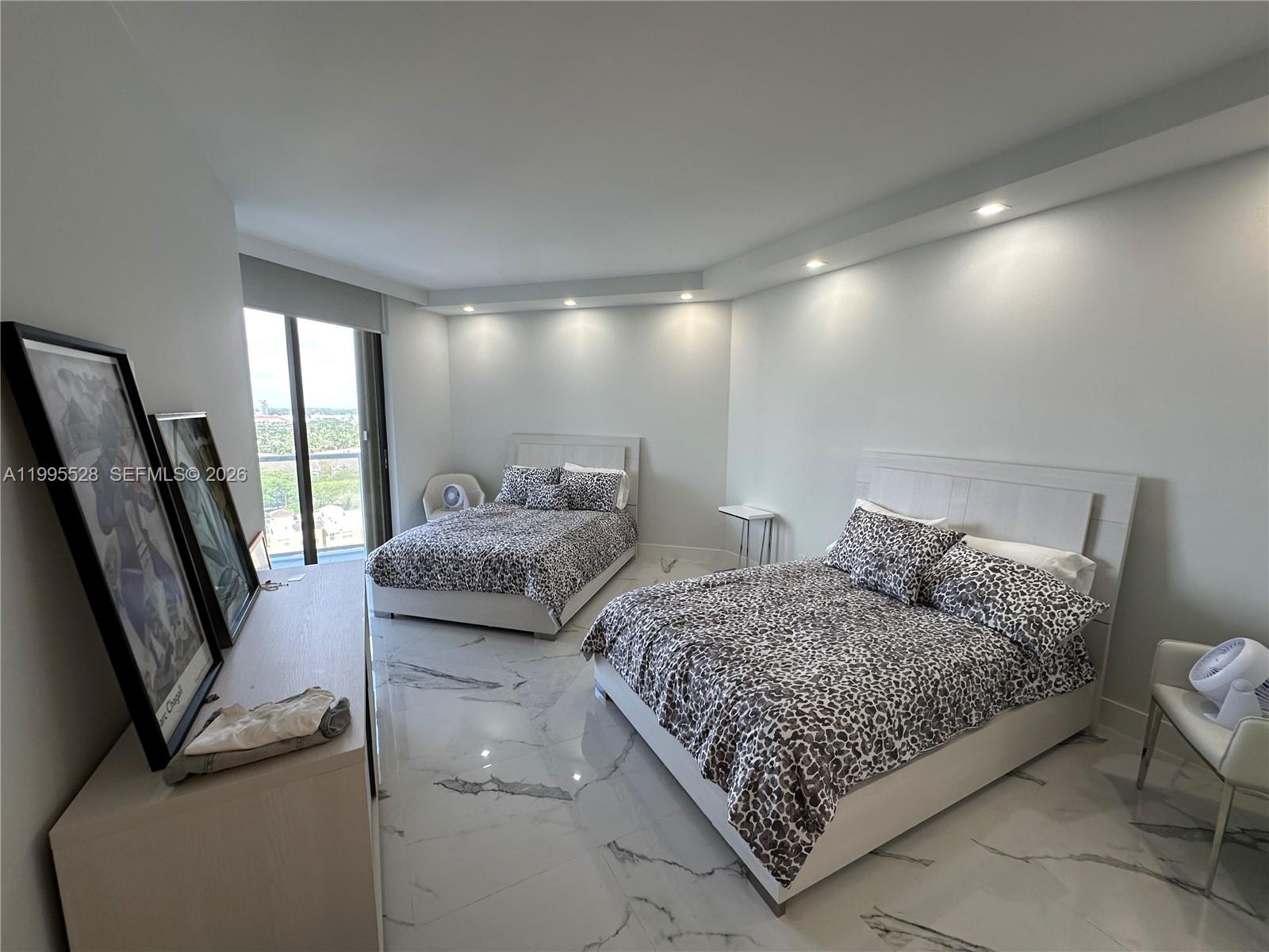 MARINA TOWER CONDO - Residential