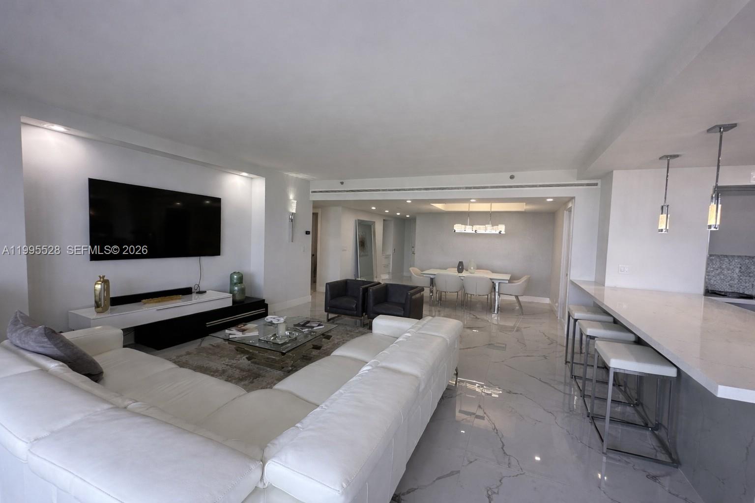 MARINA TOWER CONDO - Residential