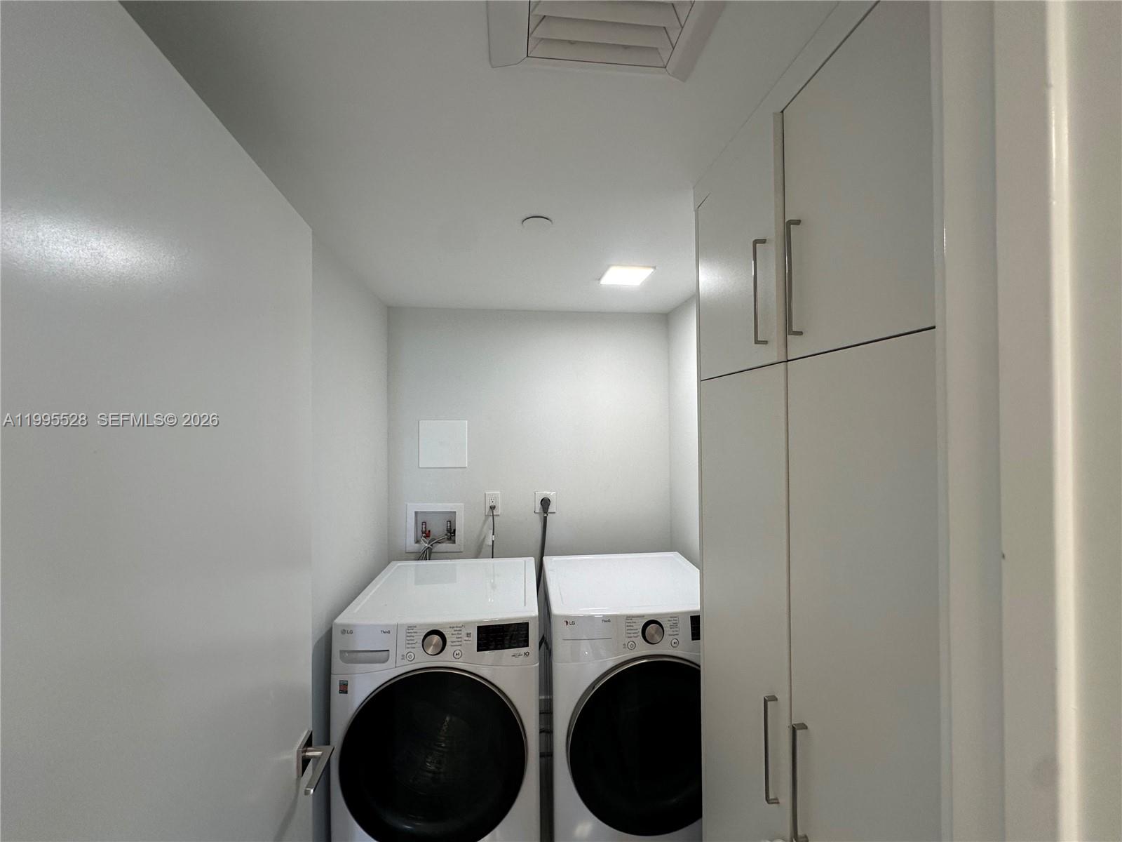 MARINA TOWER CONDO - Residential