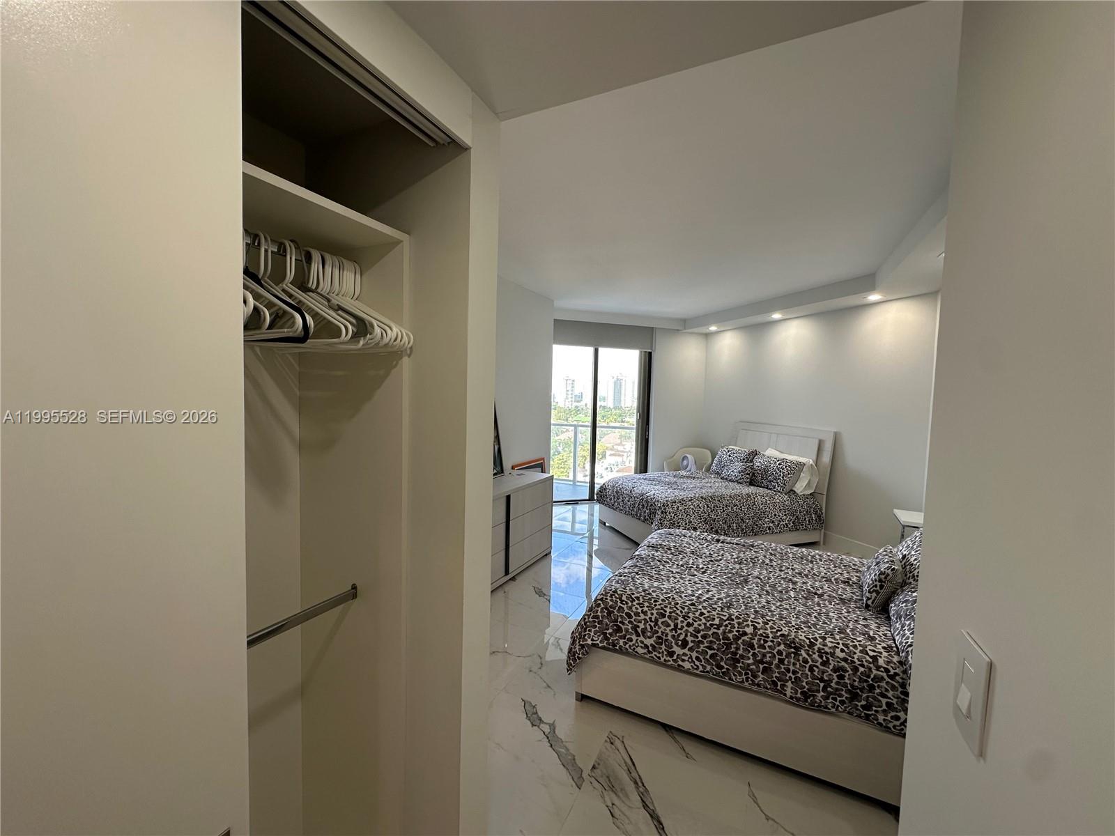 MARINA TOWER CONDO - Residential