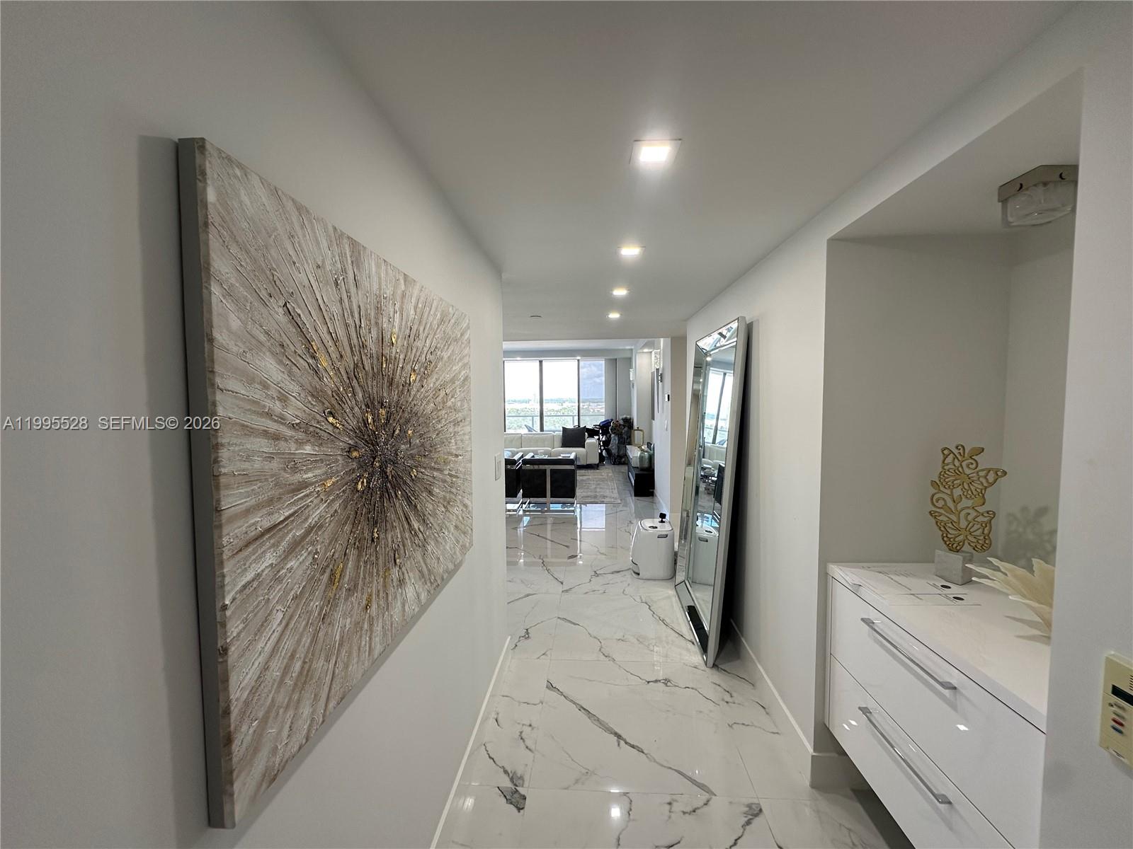 MARINA TOWER CONDO - Residential