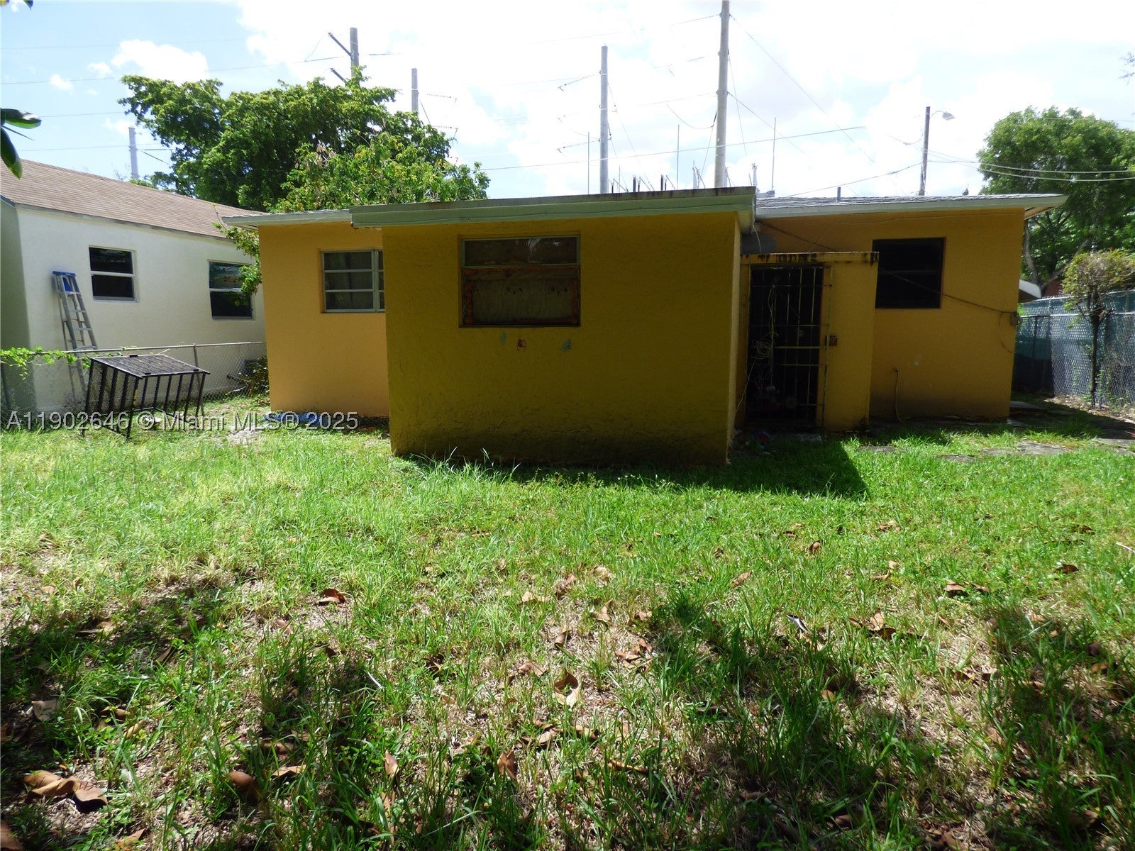 347 NW 42nd St