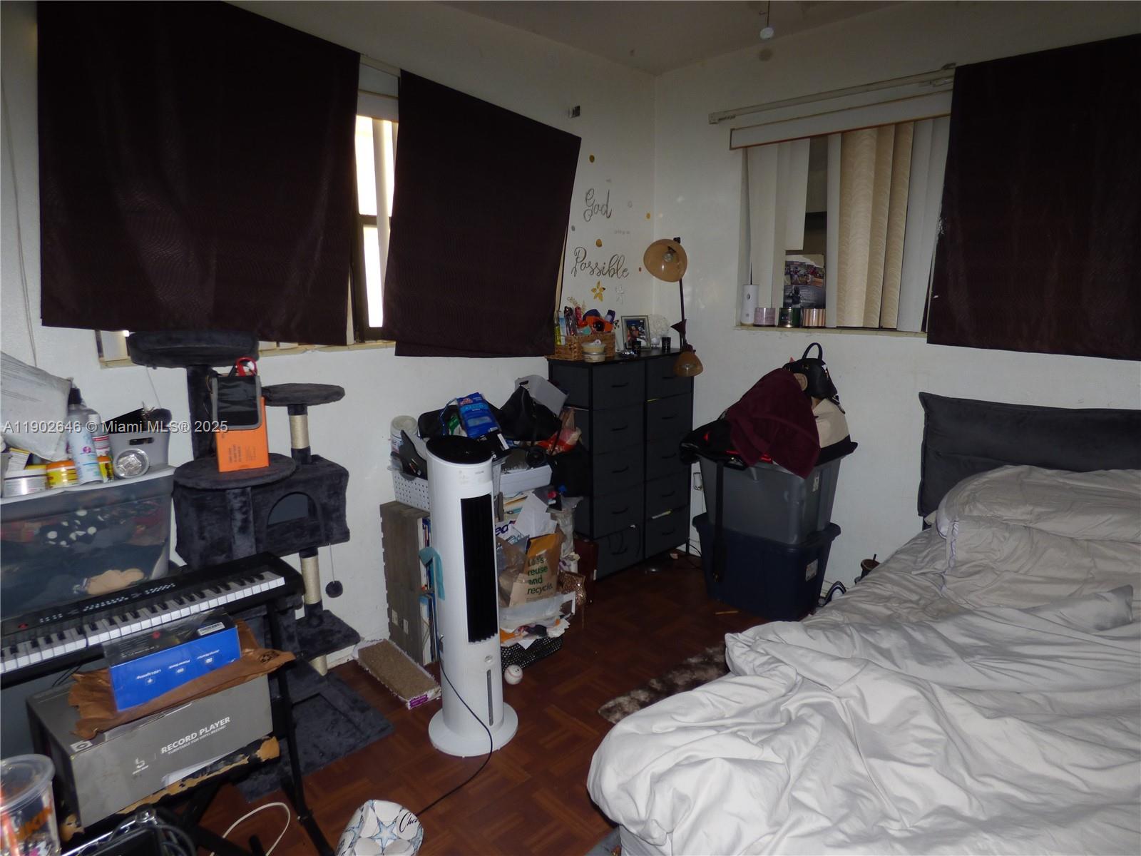 GRIFFINS SUB - Residential