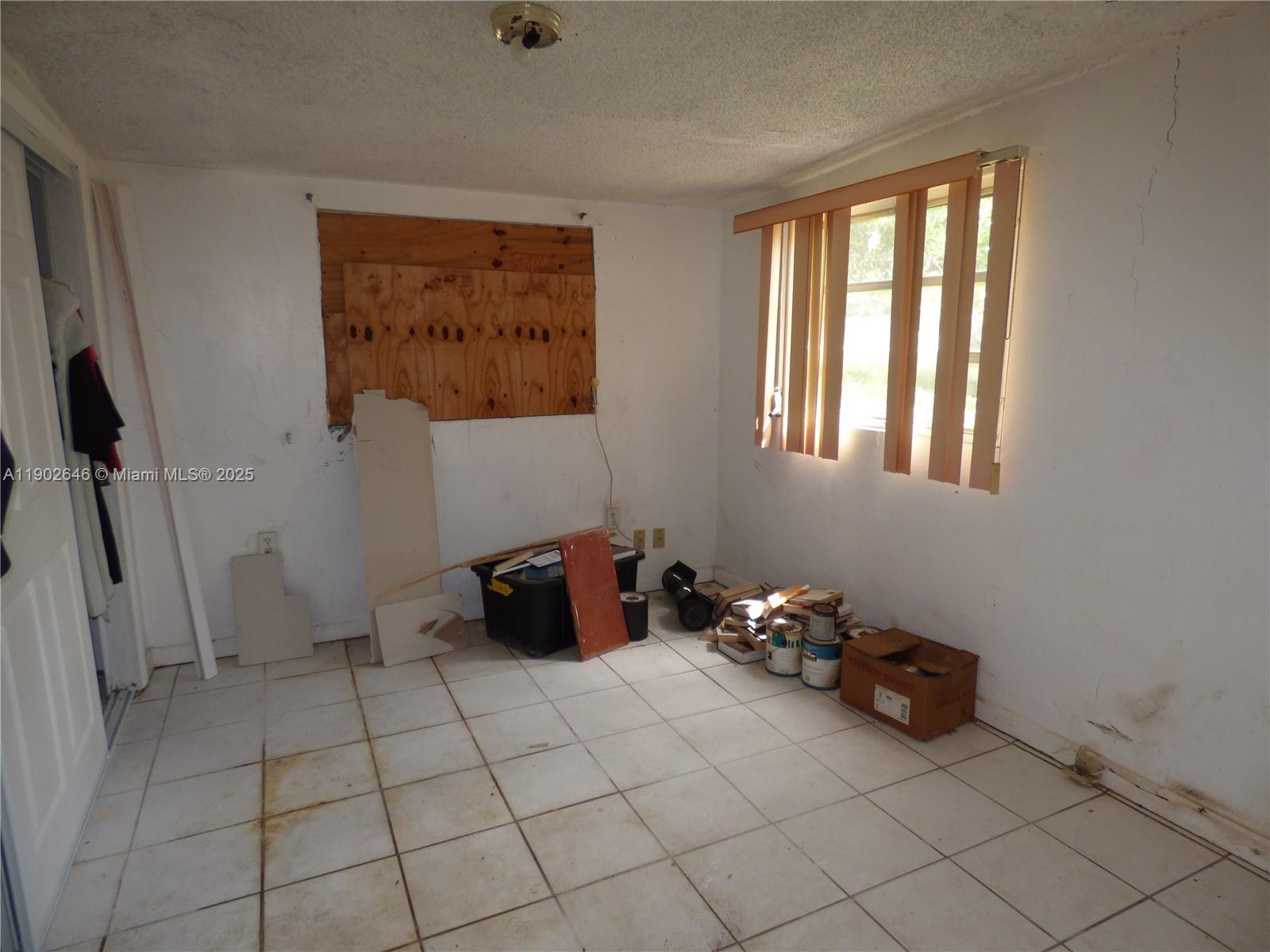 GRIFFINS SUB - Residential