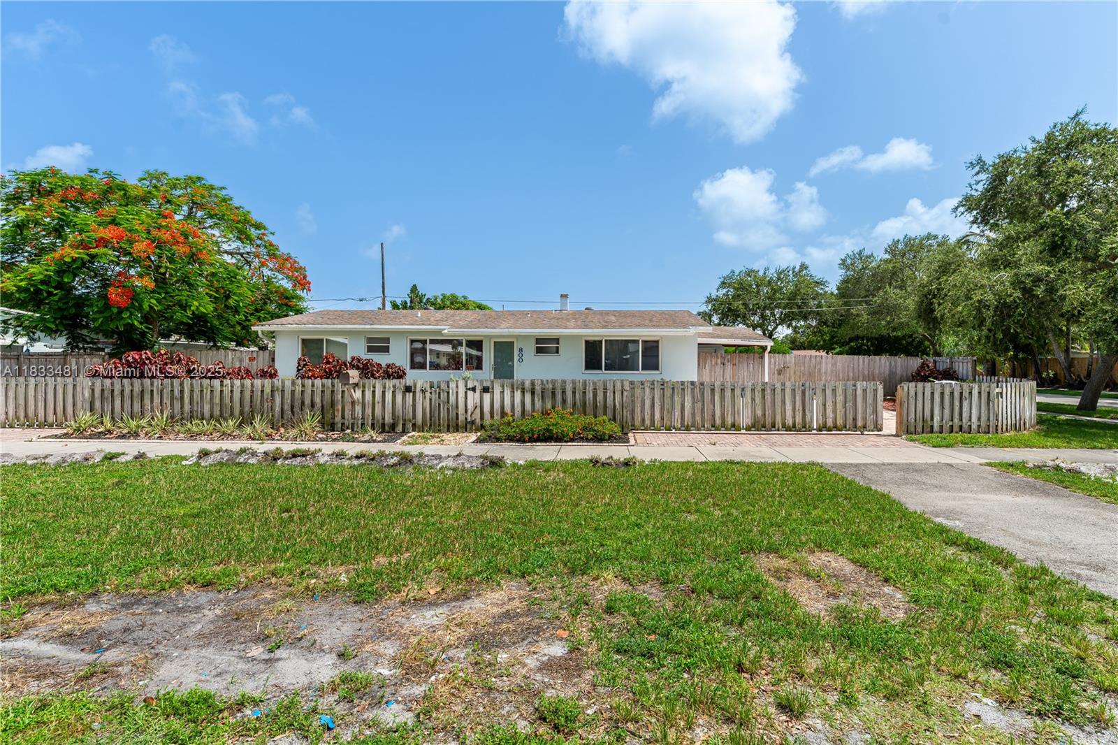 800 NE 24th St