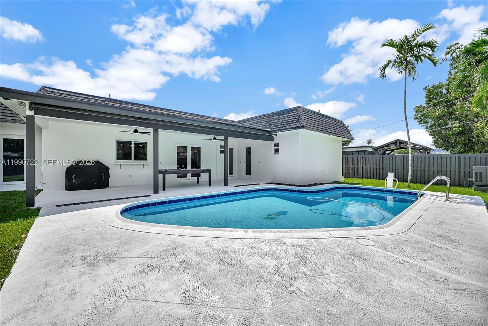 MIRROR LAKE ESTATES SEC S - Residential