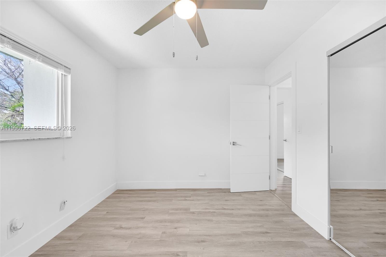 MIRROR LAKE ESTATES SEC S - Residential