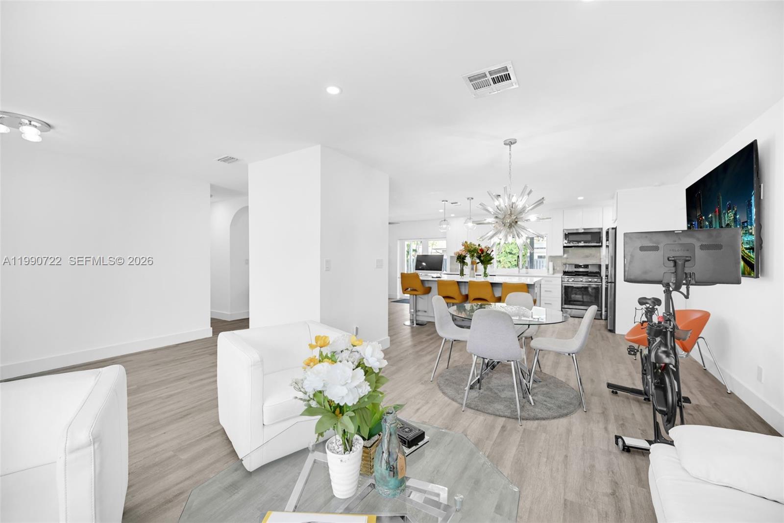 MIRROR LAKE ESTATES SEC S - Residential