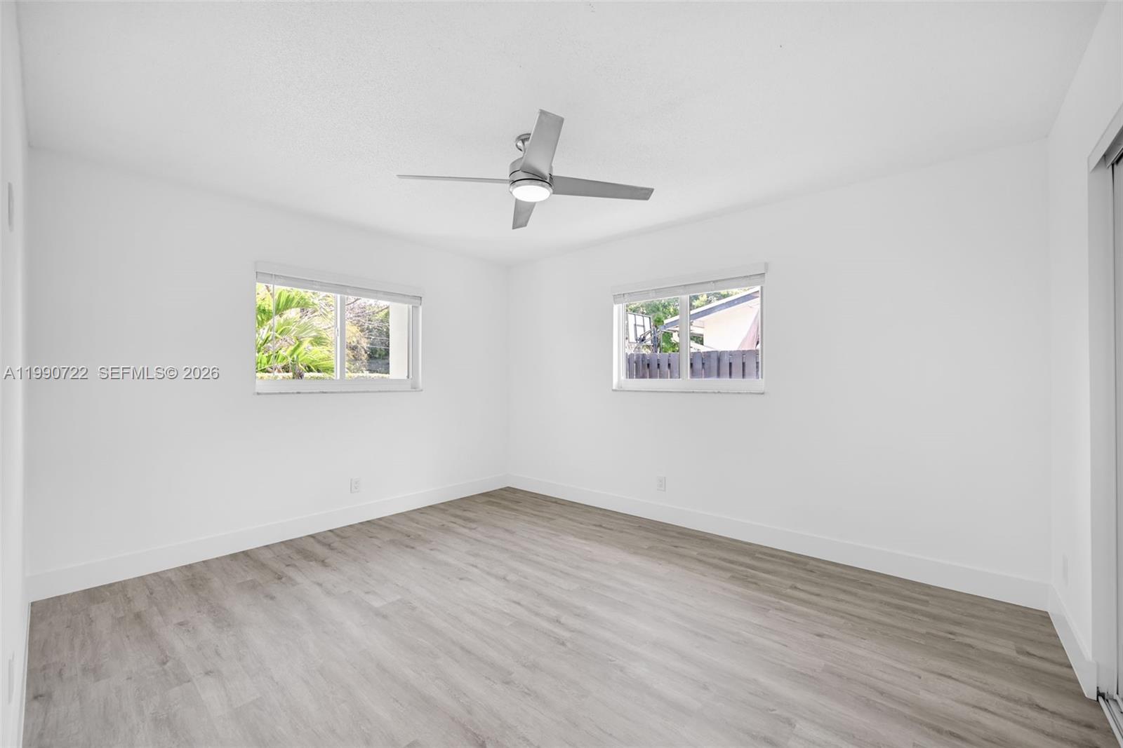 MIRROR LAKE ESTATES SEC S - Residential