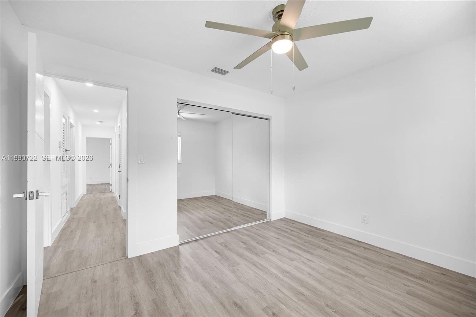 MIRROR LAKE ESTATES SEC S - Residential